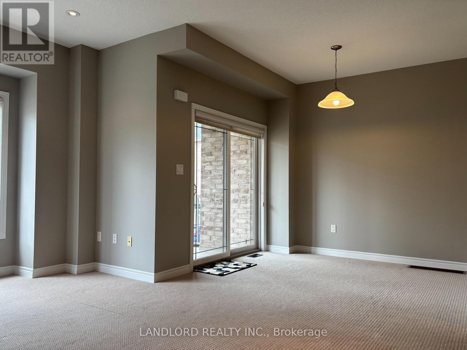 653 Pisa Common, Burlington, Ontario  L7L 0G7 - Photo 5 - W12461000