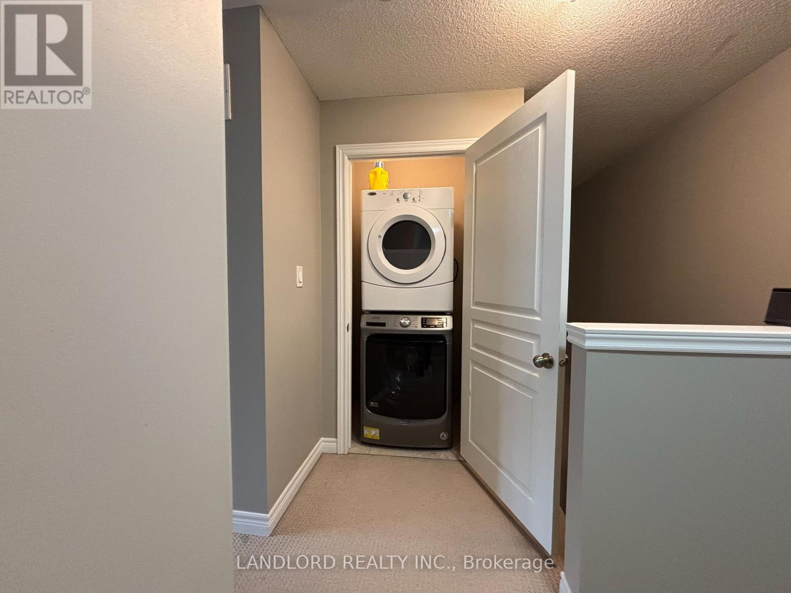 653 Pisa Common, Burlington, Ontario  L7L 0G7 - Photo 8 - W12461000