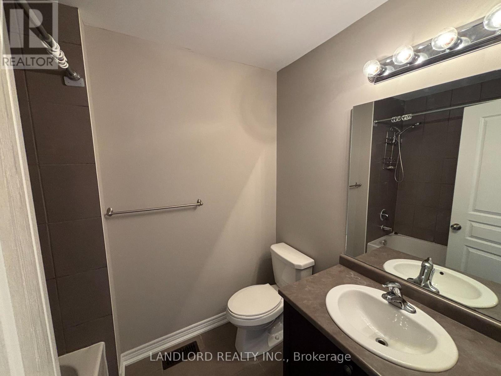 653 Pisa Common, Burlington, Ontario  L7L 0G7 - Photo 9 - W12461000