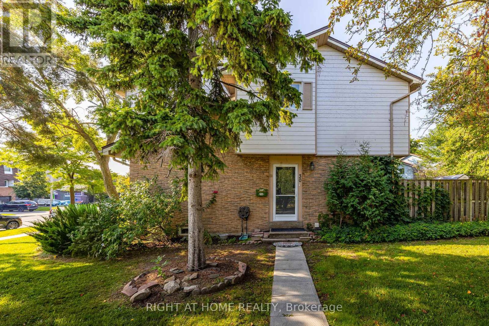 30 - 6540 FALCONER DRIVE, Mississauga, Ontario