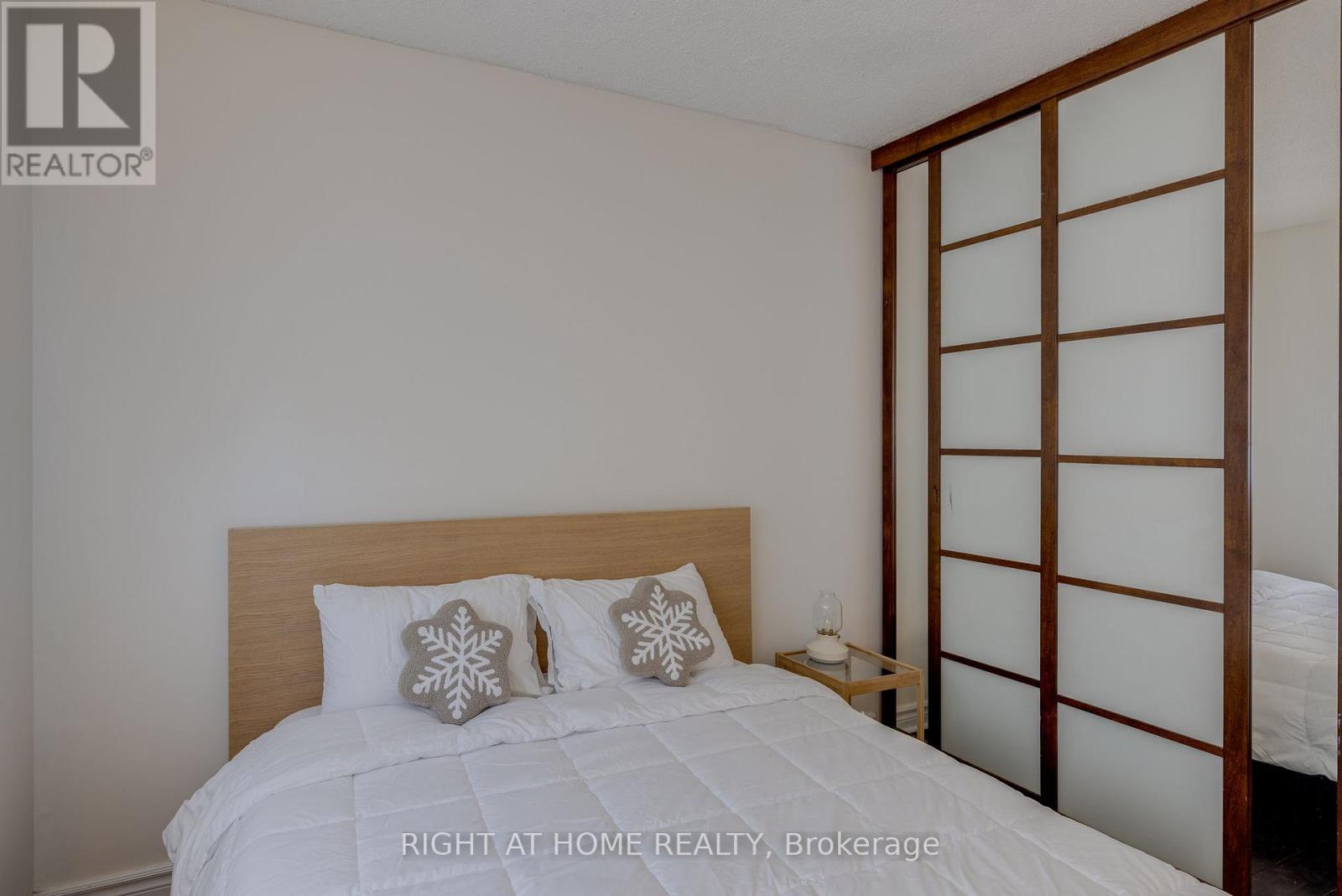 30 - 6540 Falconer Drive, Mississauga, Ontario  L5N 1M1 - Photo 20 - W12461010