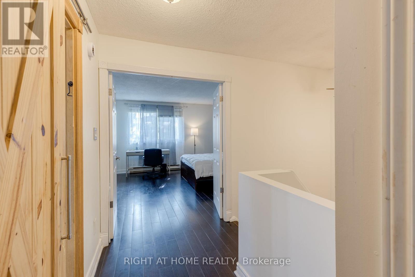 30 - 6540 Falconer Drive, Mississauga, Ontario  L5N 1M1 - Photo 21 - W12461010