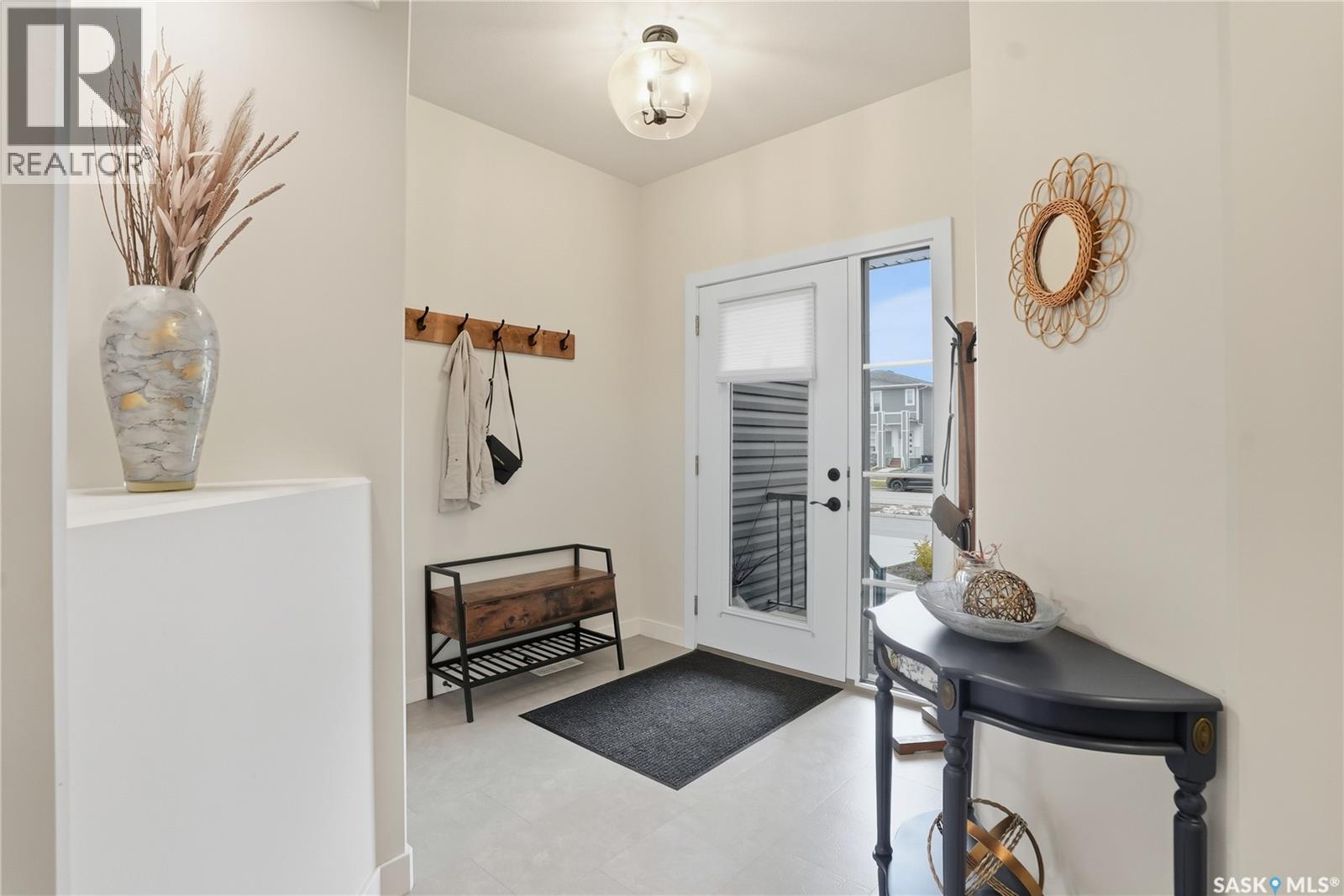 832 Brighton Gate, Saskatoon, Saskatchewan  S7V 1L3 - Photo 2 - SK020789
