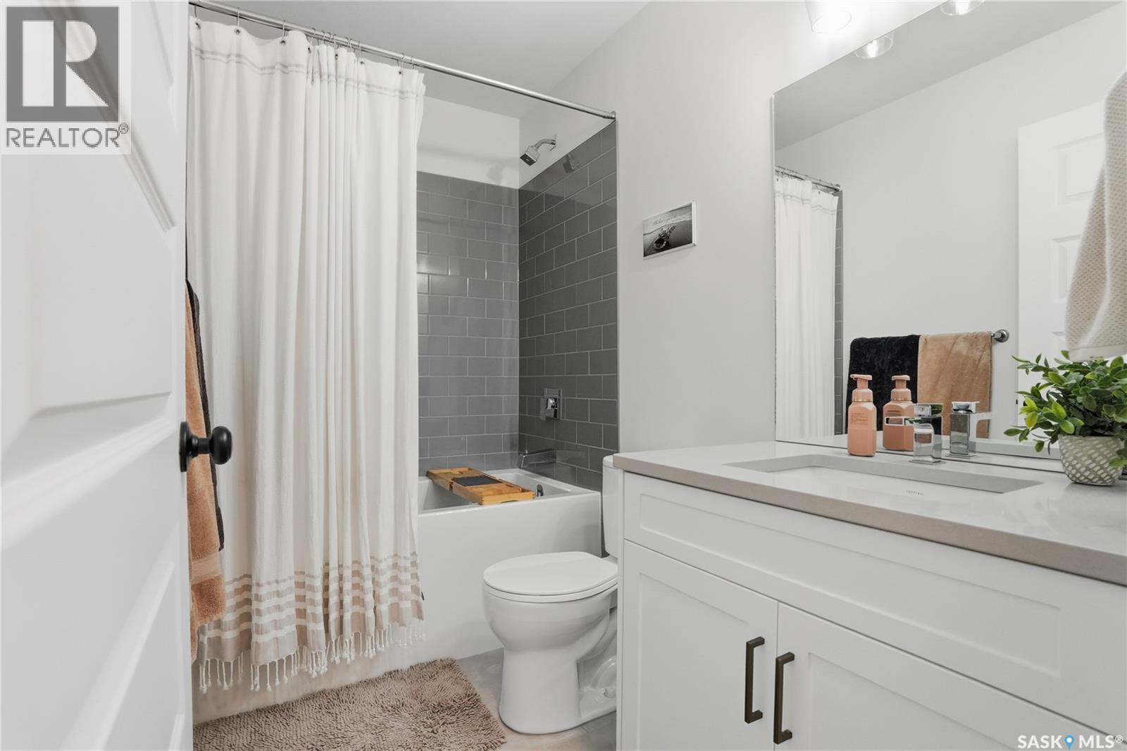 832 Brighton Gate, Saskatoon, Saskatchewan  S7V 1L3 - Photo 34 - SK020789