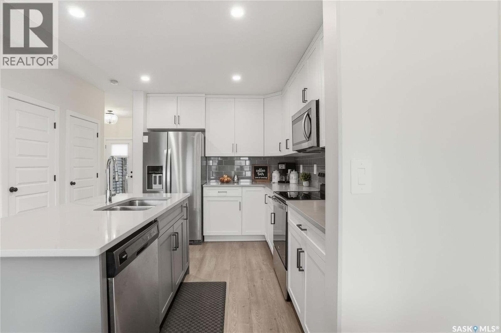 832 Brighton Gate, Saskatoon, Saskatchewan  S7V 1L3 - Photo 8 - SK020789