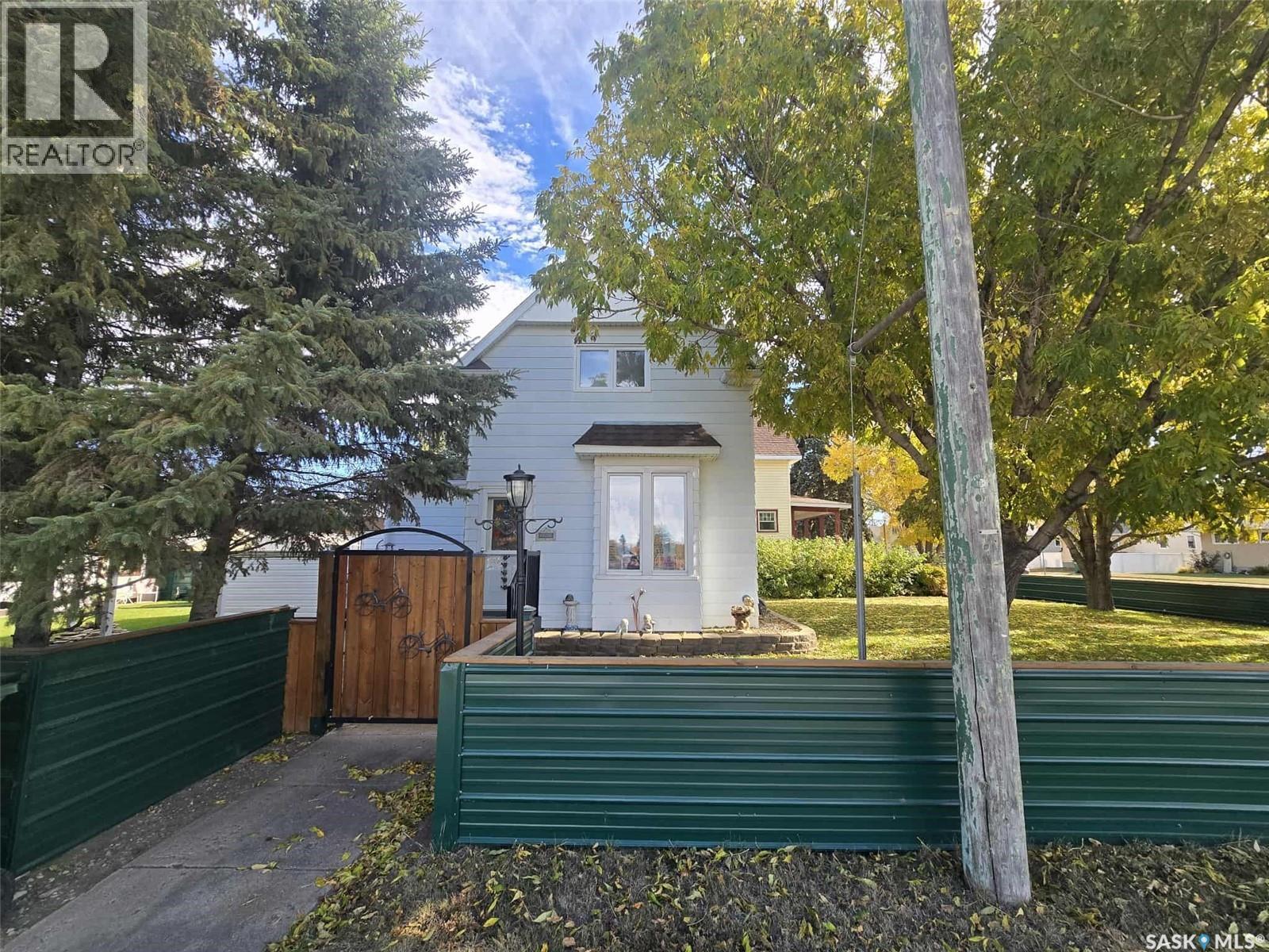 106 Coteau STREET E, Moose Jaw, Saskatchewan