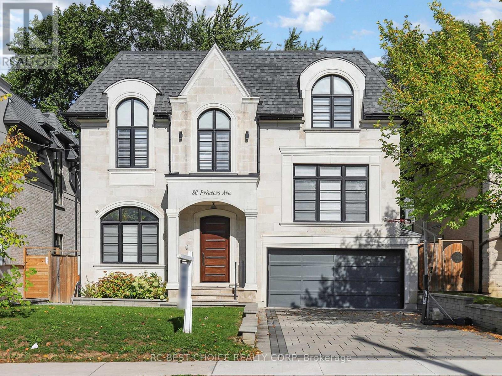 86 PRINCESS AVENUE, Toronto, Ontario