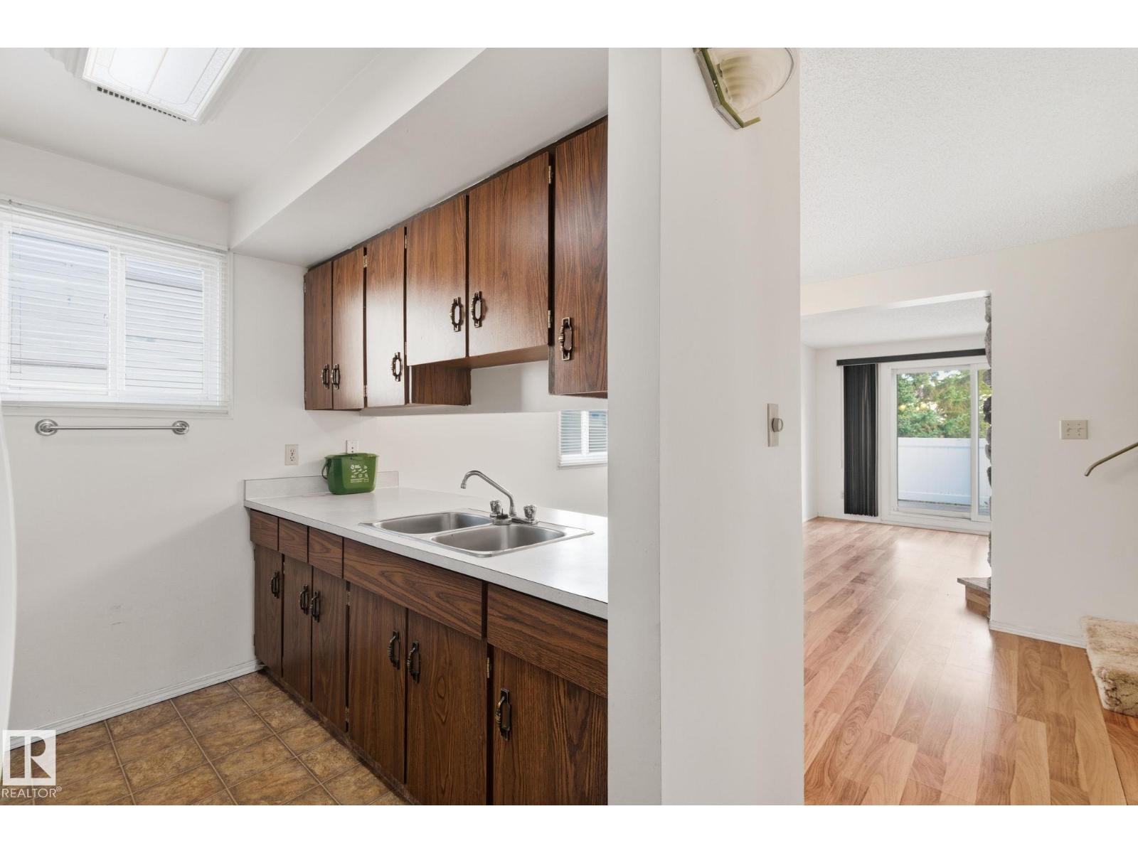 181 Lancaster Tc Nw, Edmonton, Alberta  T5X 5T1 - Photo 6 - E4462013