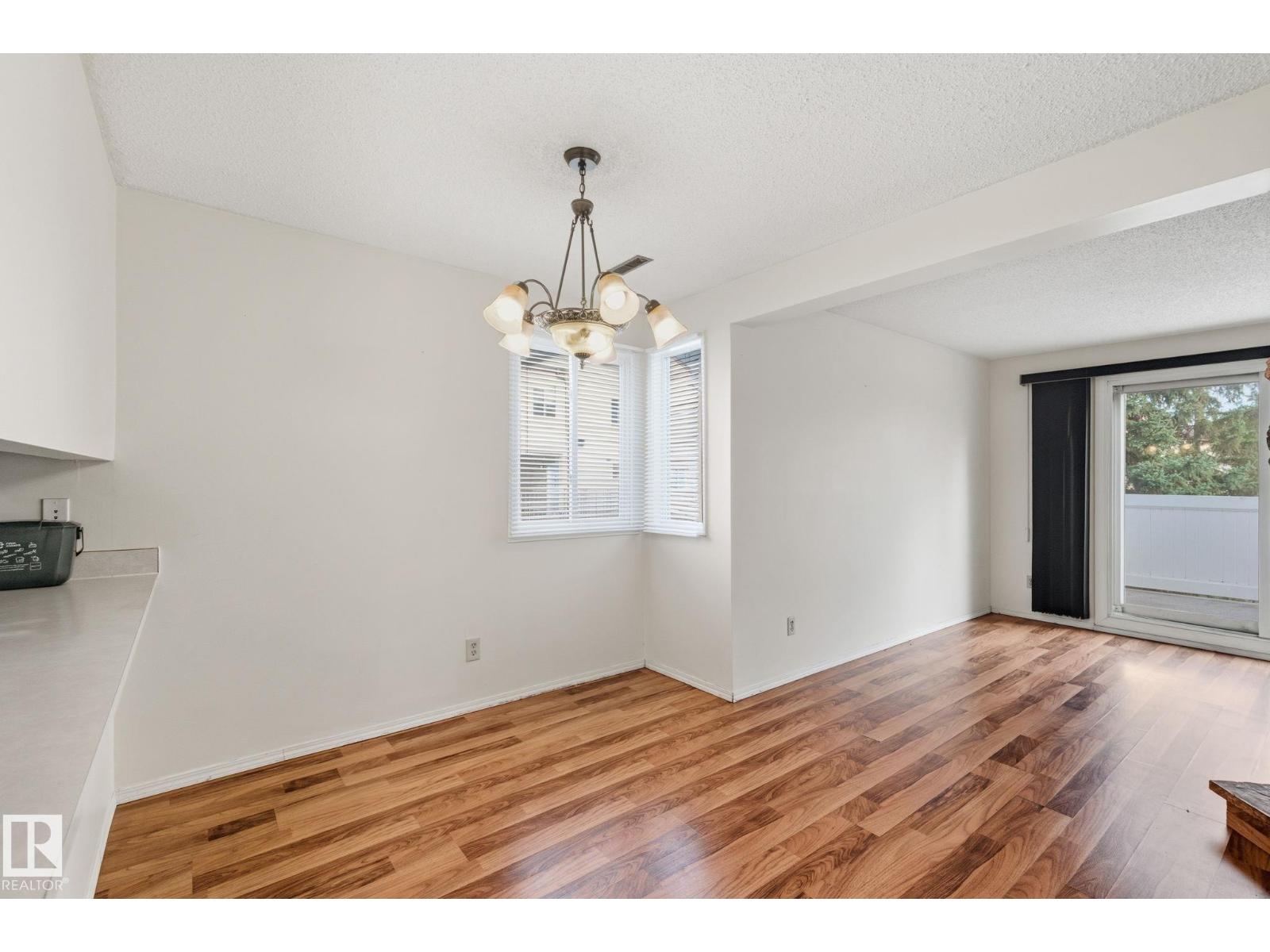 181 Lancaster Tc Nw, Edmonton, Alberta  T5X 5T1 - Photo 10 - E4462013