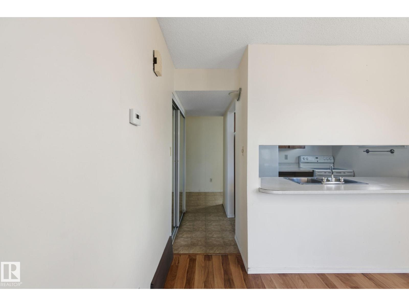 181 Lancaster Tc Nw, Edmonton, Alberta  T5X 5T1 - Photo 11 - E4462013