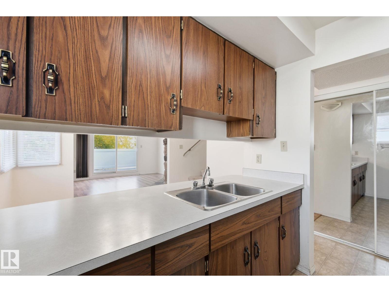 181 Lancaster Tc Nw, Edmonton, Alberta  T5X 5T1 - Photo 9 - E4462013