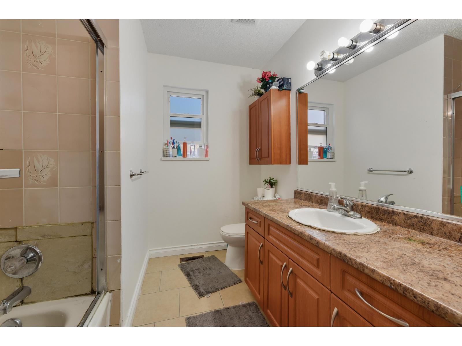 9782 123 Street, Surrey, British Columbia  V3V 4N8 - Photo 13 - R3057032