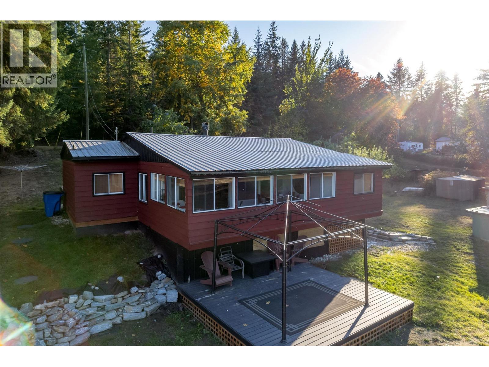 7635 Ross Road, Nelson, British Columbia  V1L 6R5 - Photo 47 - 10365616