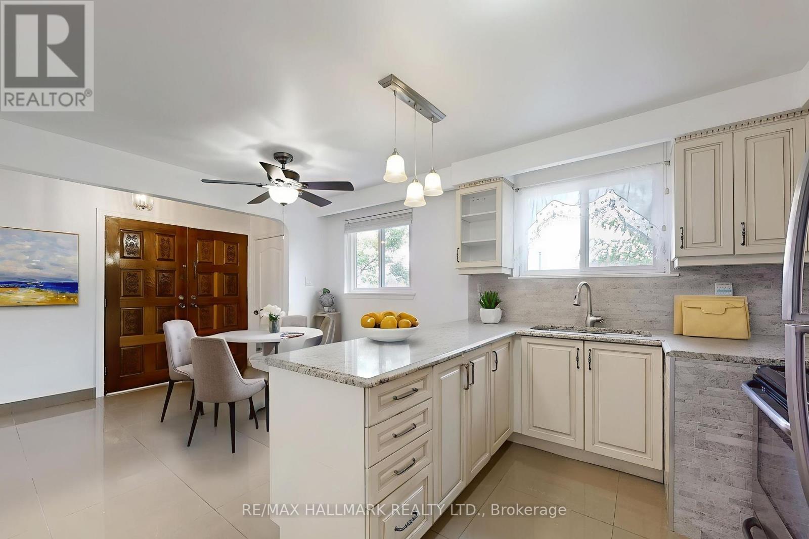 154 Shoreham Drive, Toronto, Ontario  M3N 1T2 - Photo 17 - W12460414