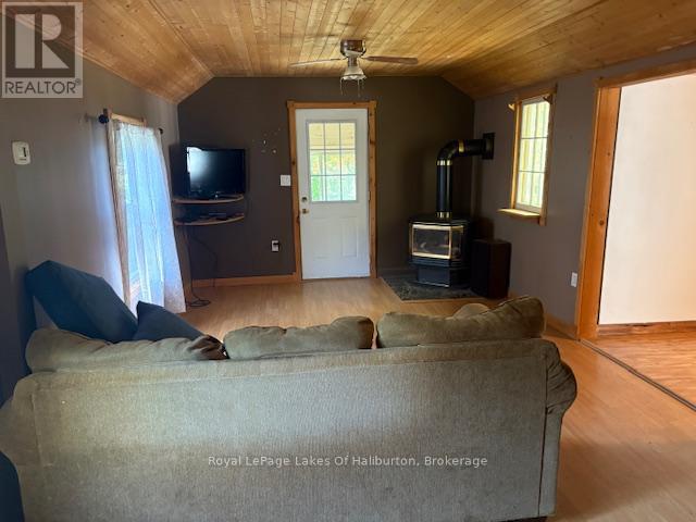 15588 Highway 35, Algonquin Highlands, Ontario  K0M 2K0 - Photo 10 - X12460877