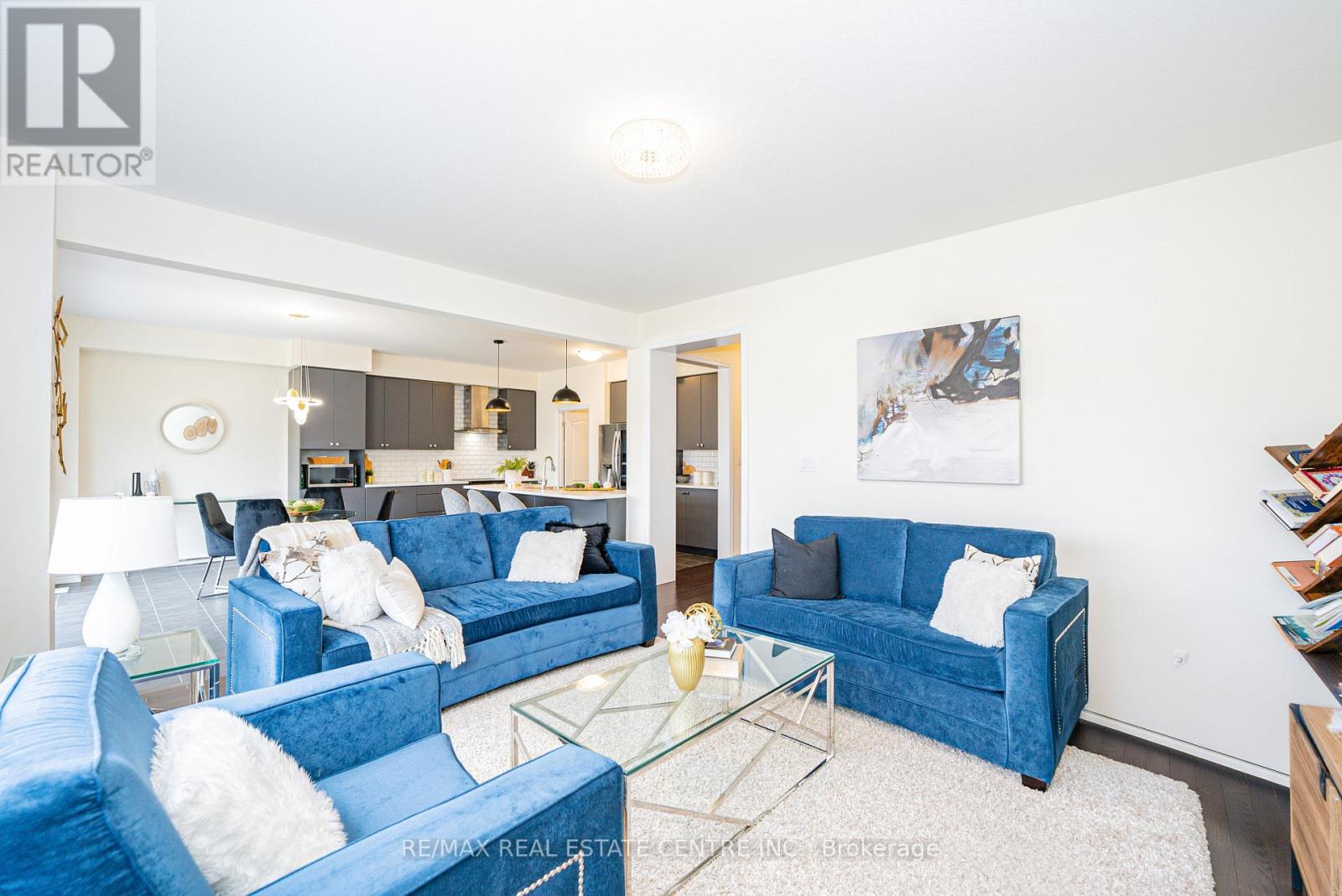 22 Oaktree Drive, Haldimand, Ontario  N3W 0E6 - Photo 11 - X12460982