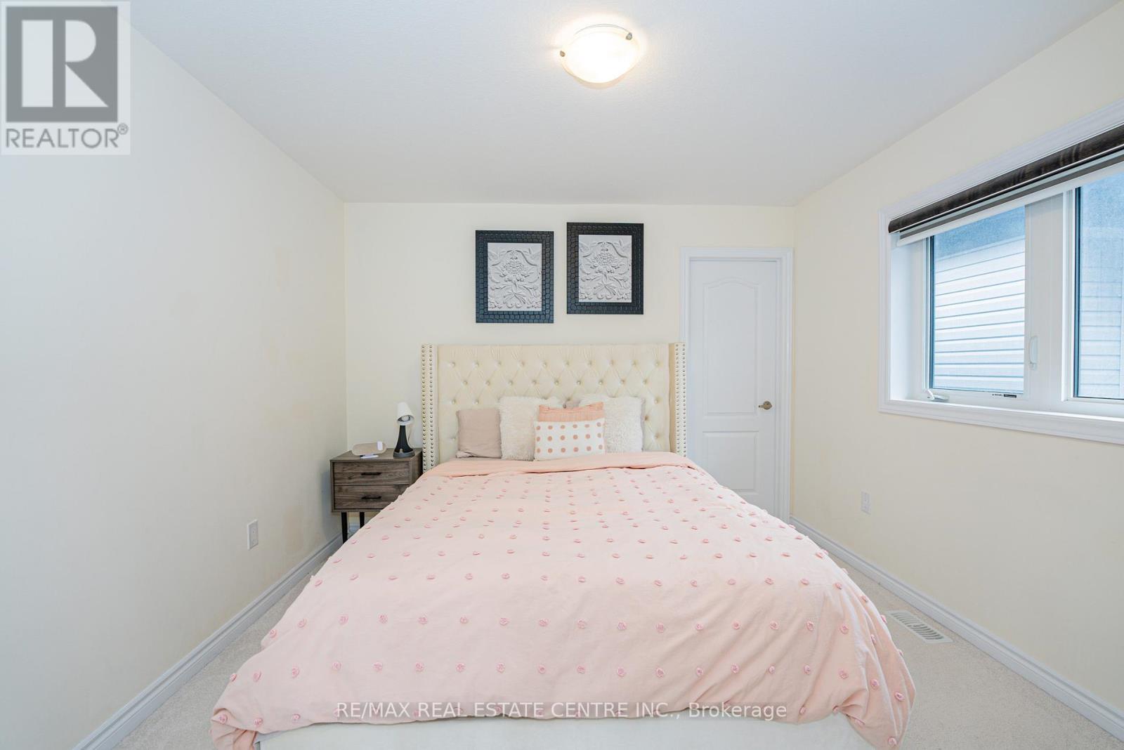 22 Oaktree Drive, Haldimand, Ontario  N3W 0E6 - Photo 34 - X12460982