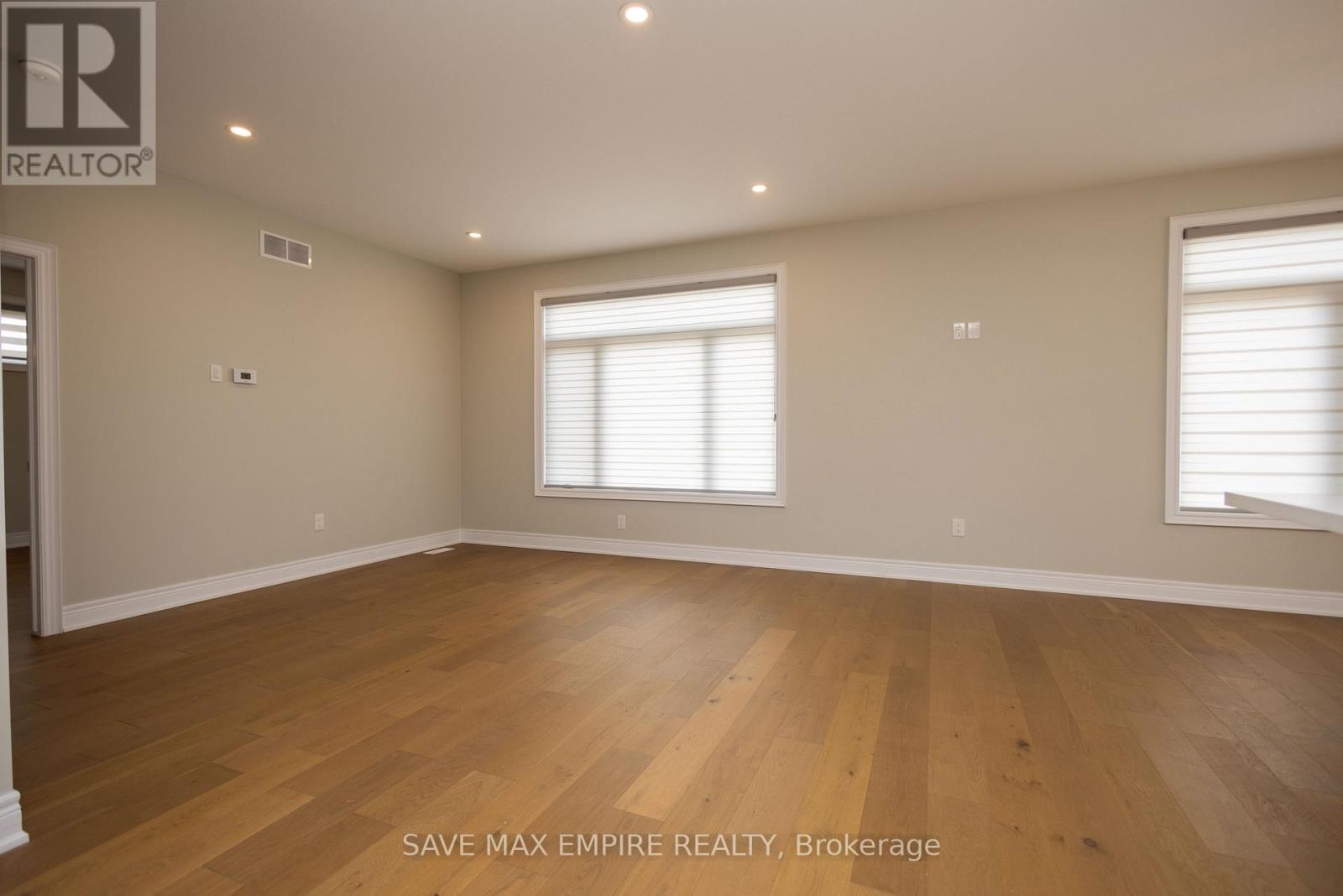 3580 Canfield Crescent, Fort Erie, Ontario  L0S 1S0 - Photo 9 - X12461024