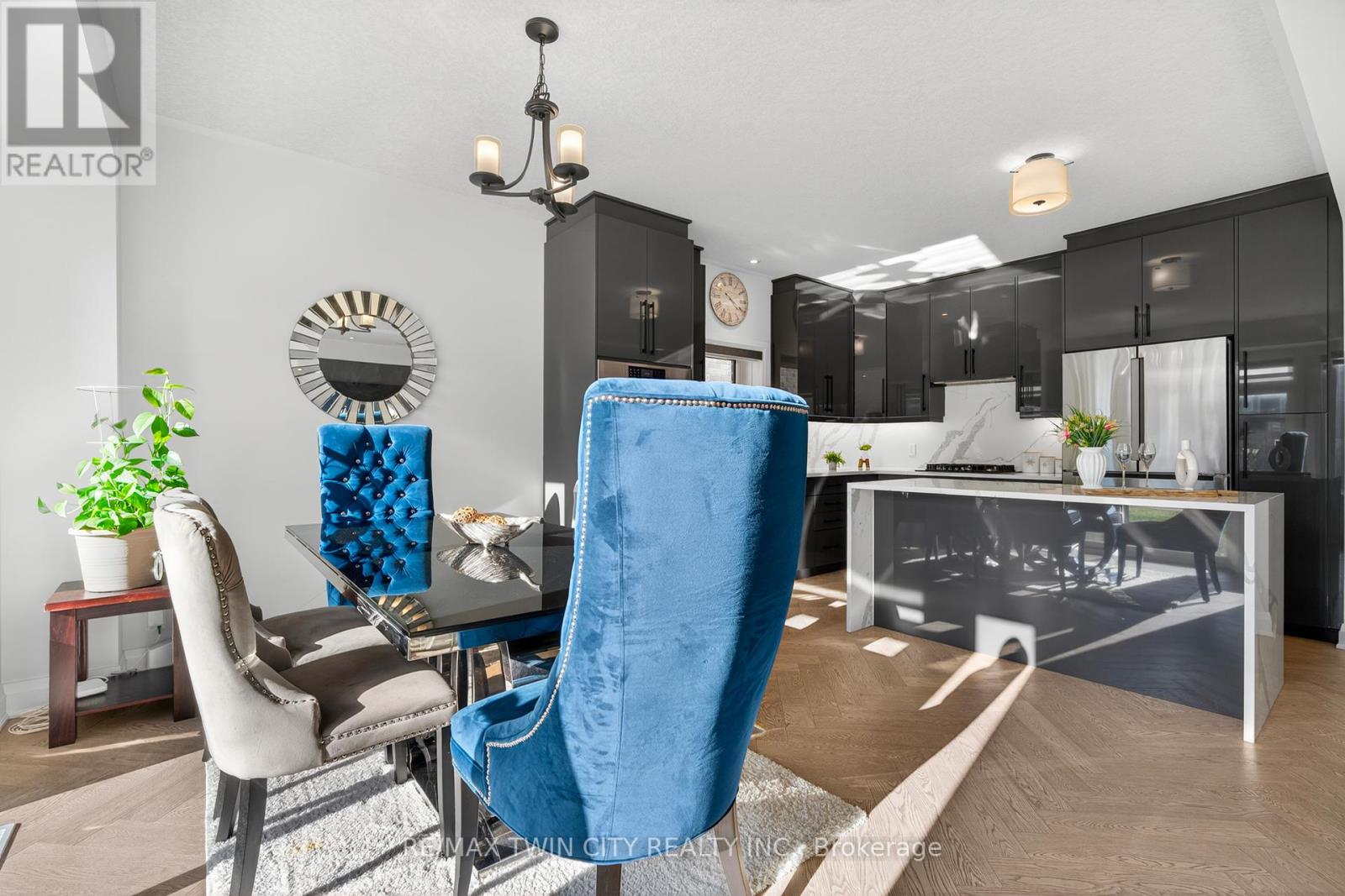 296 Raspberry Place, Waterloo, Ontario  N2V 0H3 - Photo 19 - X12461037