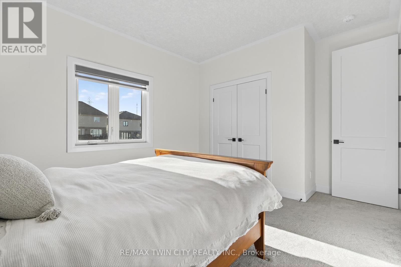 296 Raspberry Place, Waterloo, Ontario  N2V 0H3 - Photo 34 - X12461037