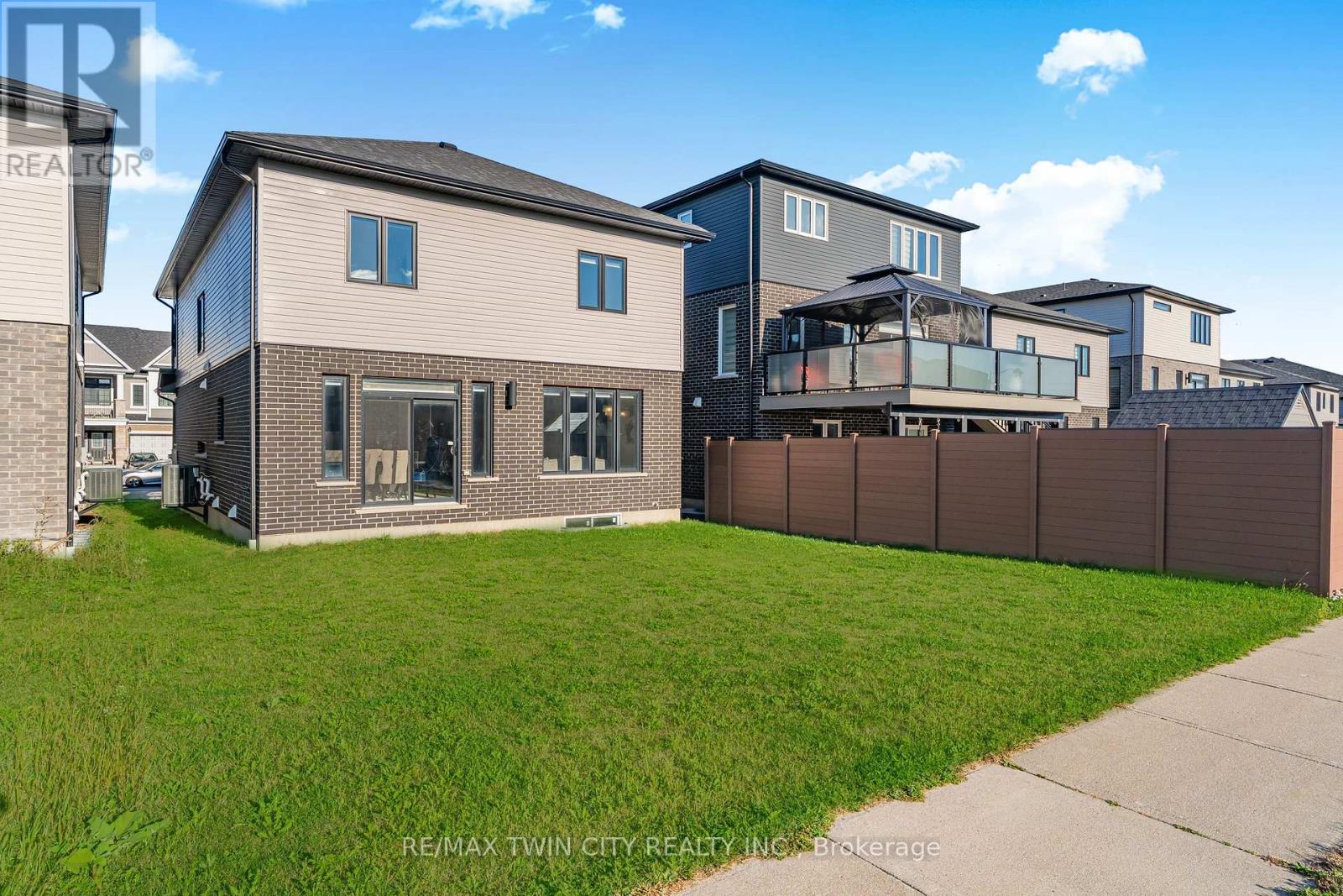 296 Raspberry Place, Waterloo, Ontario  N2V 0H3 - Photo 39 - X12461037