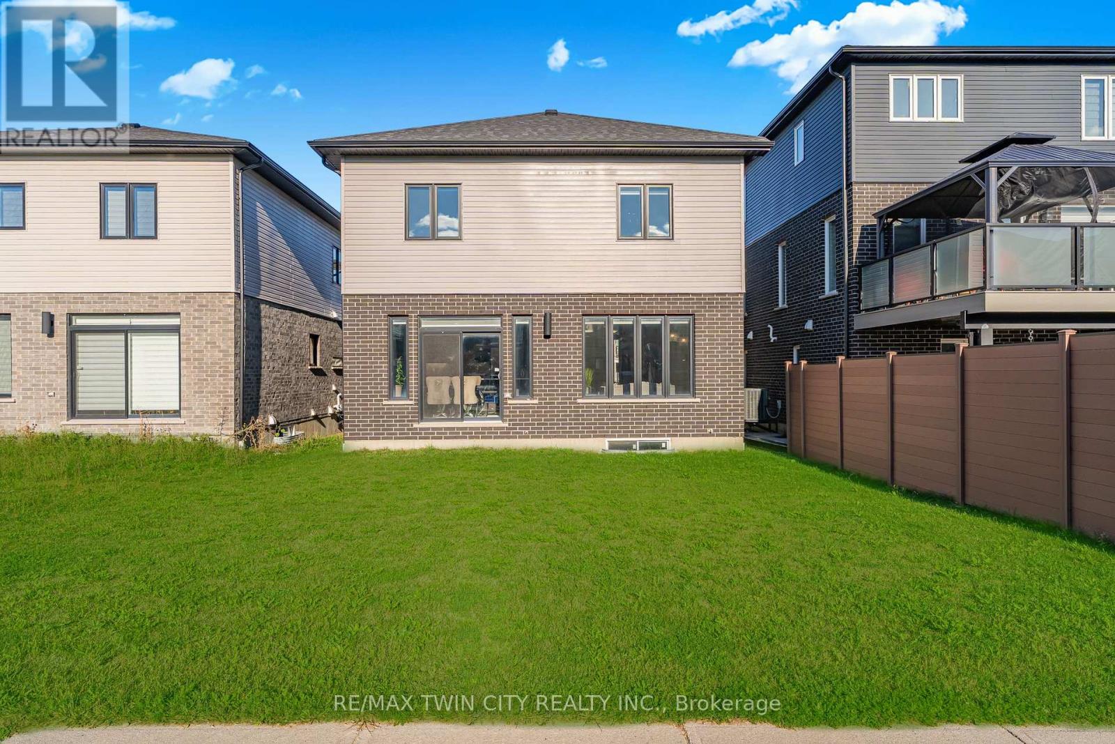 296 Raspberry Place, Waterloo, Ontario  N2V 0H3 - Photo 42 - X12461037