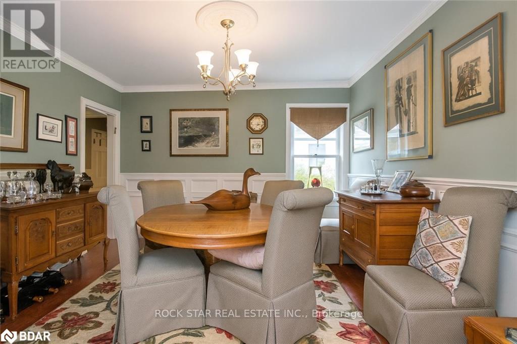 Main - 319 Queen Street S, Hamilton, Ontario  L8P 3T6 - Photo 5 - X12461048