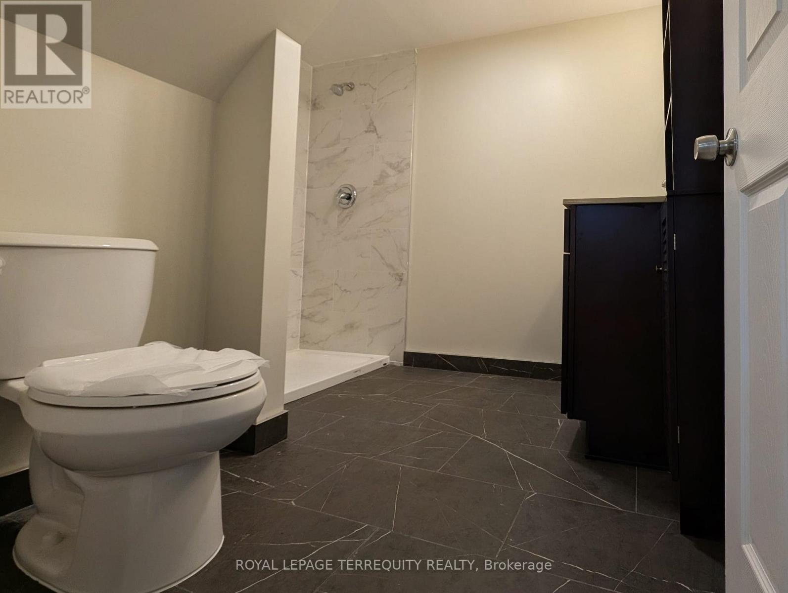 5 Bertram Drive, Hamilton, Ontario  L9H 4T1 - Photo 17 - X12460390