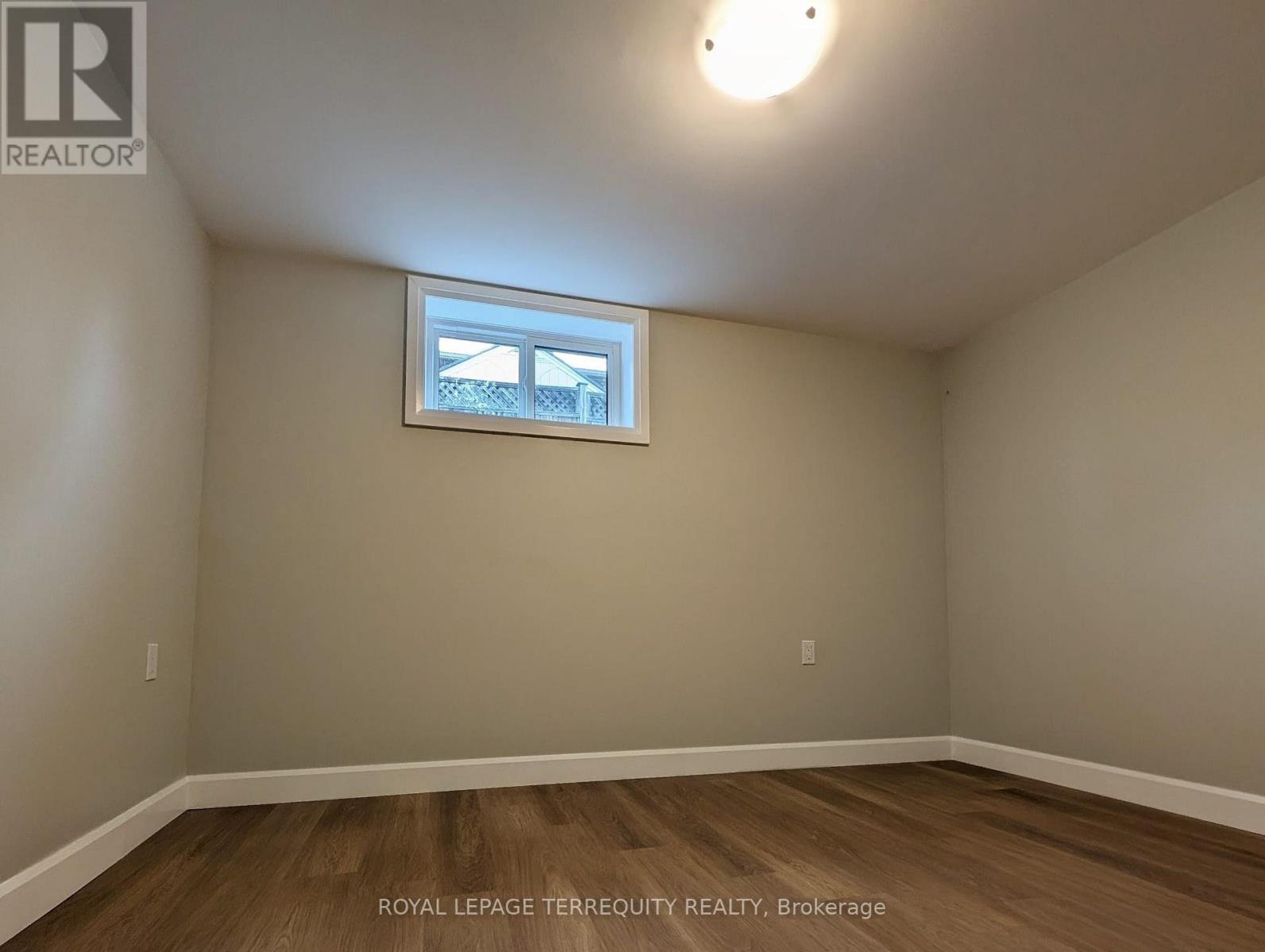 5 Bertram Drive, Hamilton, Ontario  L9H 4T1 - Photo 16 - X12460390
