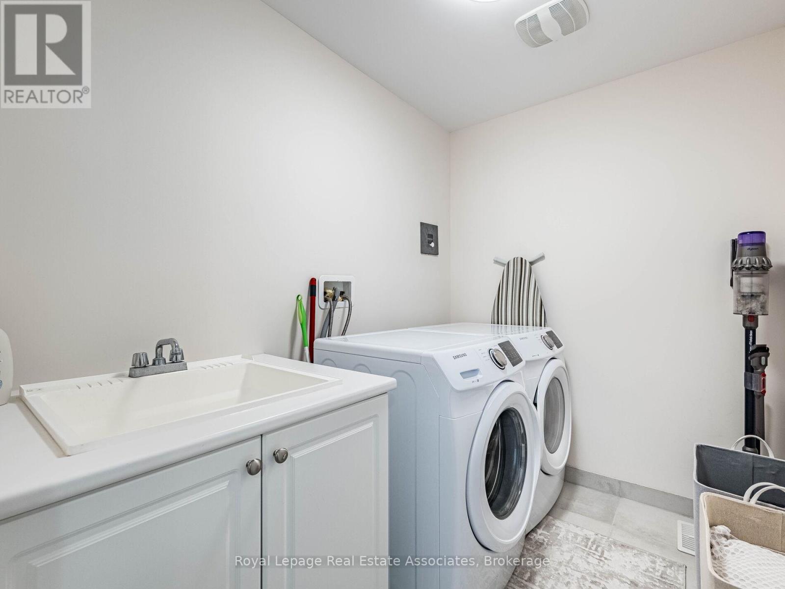 18 Heming Trail, Hamilton, Ontario  L9K 0J8 - Photo 42 - X12460780
