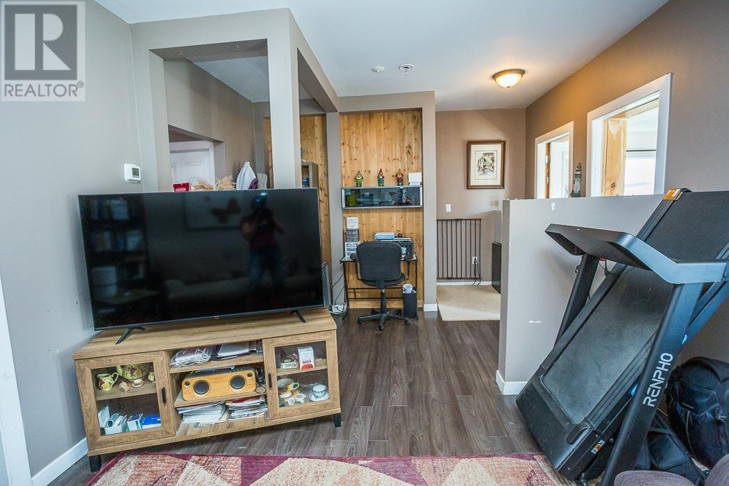 60 Cathcart St, Sault Ste. Marie, Ontario  P6A 1E1 - Photo 8 - SM252368