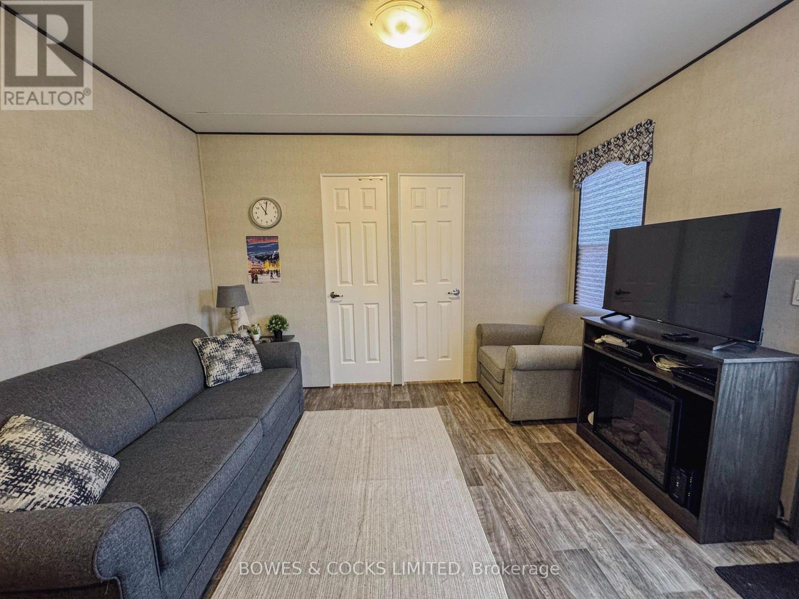 10 Lambton - 1235 Villers Line, Otonabee-South Monaghan, Ontario  K0L 2G0 - Photo 6 - X12461262