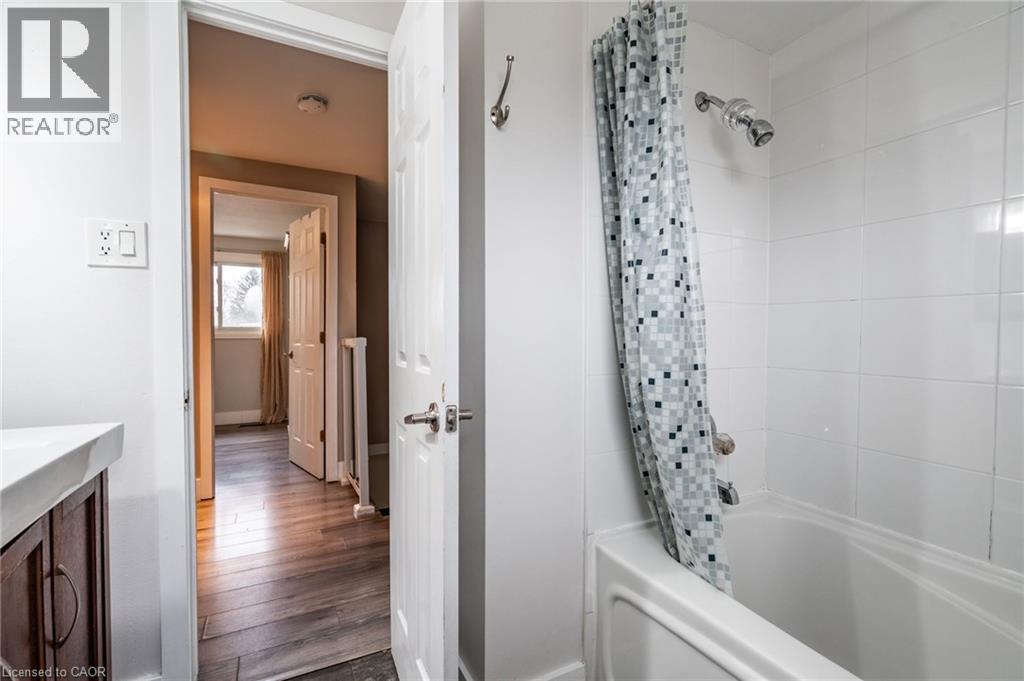 120 Chilton Drive, Stoney Creek, Ontario  L8J 1M5 - Photo 25 - 40778975