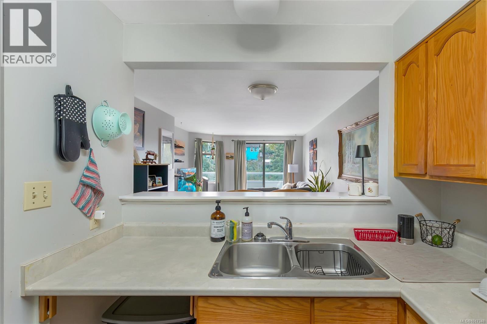 406 30 Cavan St, Nanaimo, British Columbia  V9R 6K3 - Photo 4 - 1017348