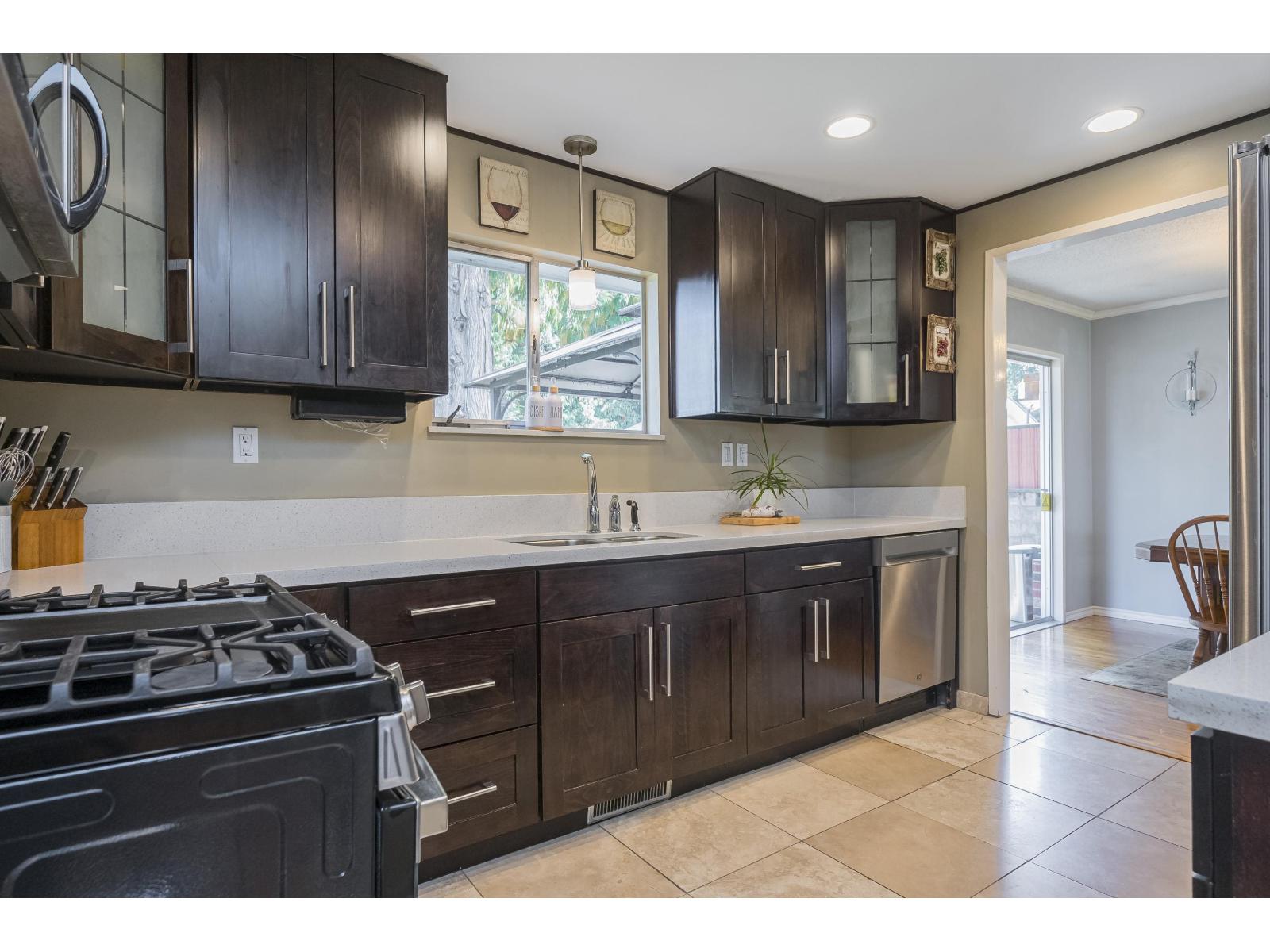 10954 145a Street, Surrey, British Columbia  V3R 3S4 - Photo 13 - R3057587