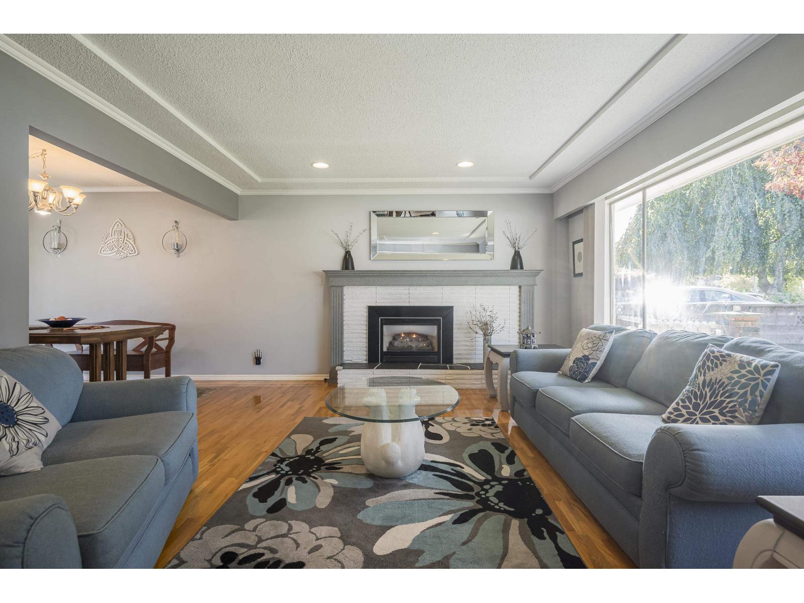 10954 145a Street, Surrey, British Columbia  V3R 3S4 - Photo 5 - R3057587