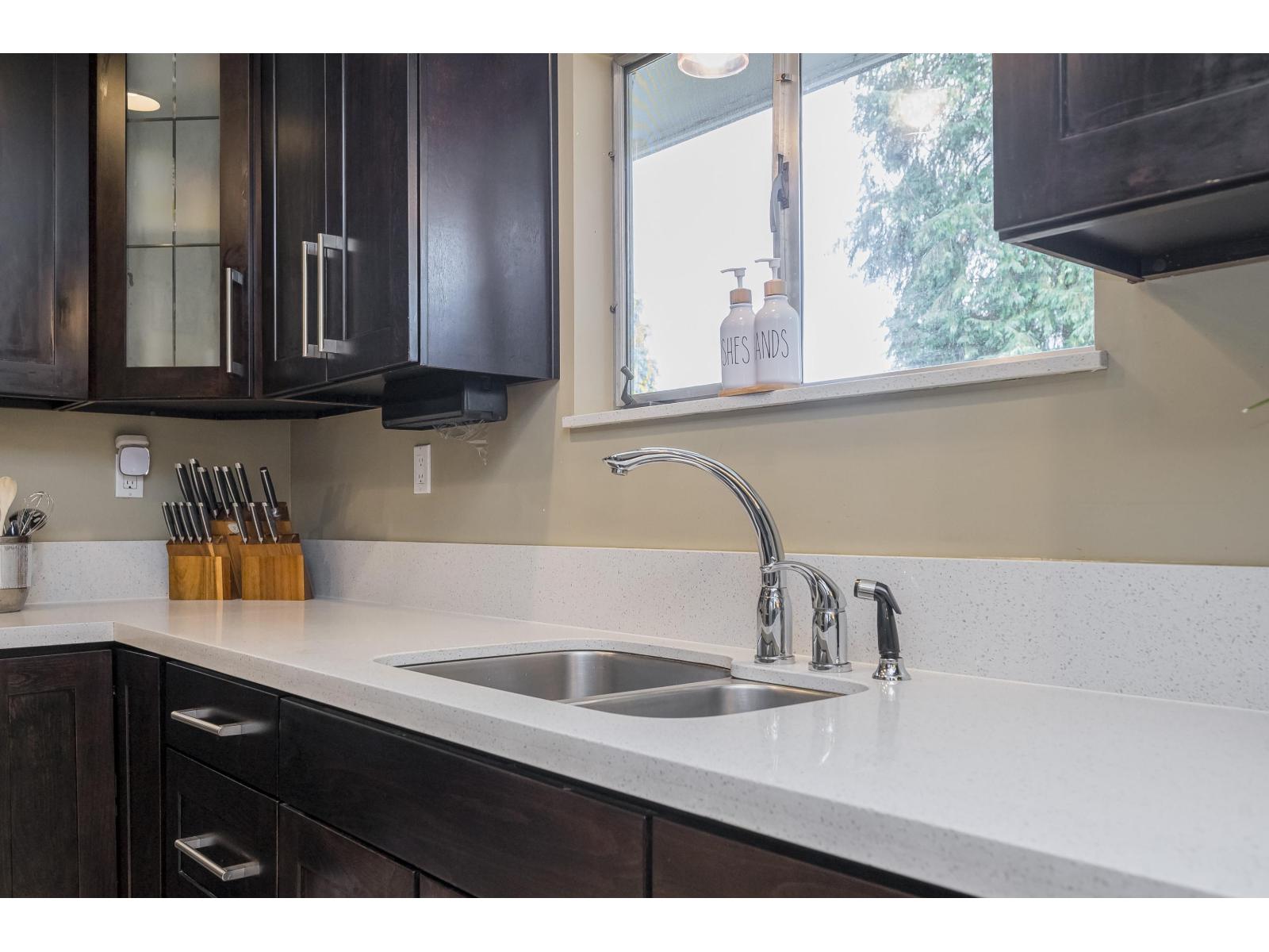 10954 145a Street, Surrey, British Columbia  V3R 3S4 - Photo 11 - R3057587
