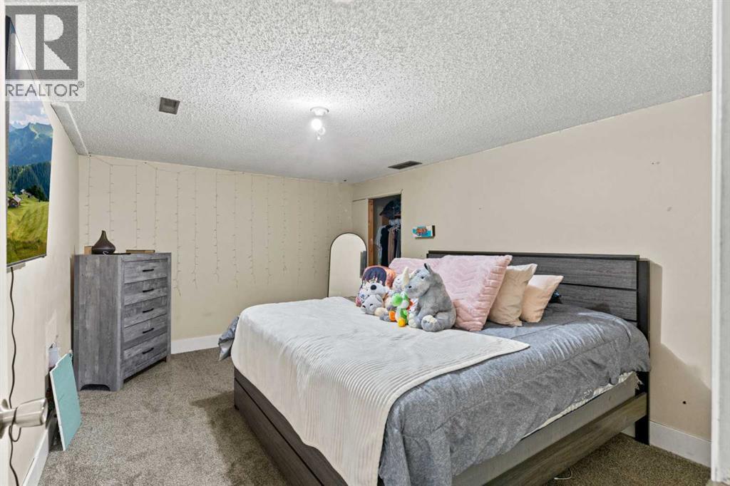 412 Whitehill Place Ne, Calgary, Alberta  T1Y 3G7 - Photo 15 - A2262033