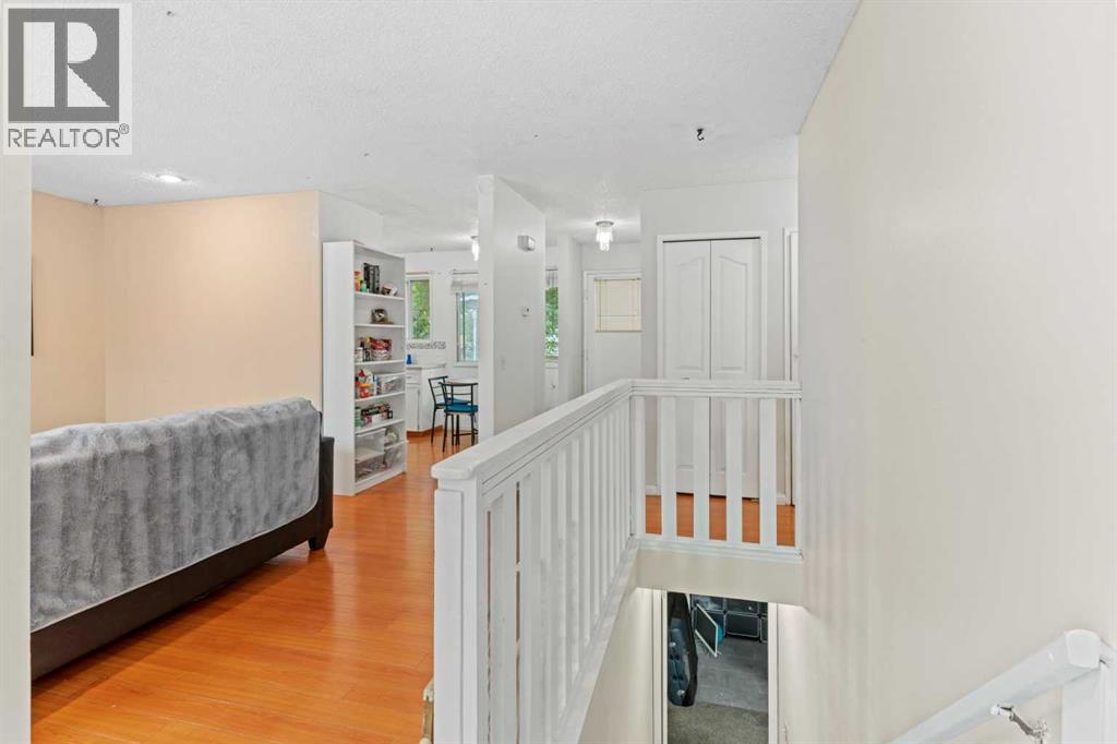 412 Whitehill Place Ne, Calgary, Alberta  T1Y 3G7 - Photo 4 - A2262033