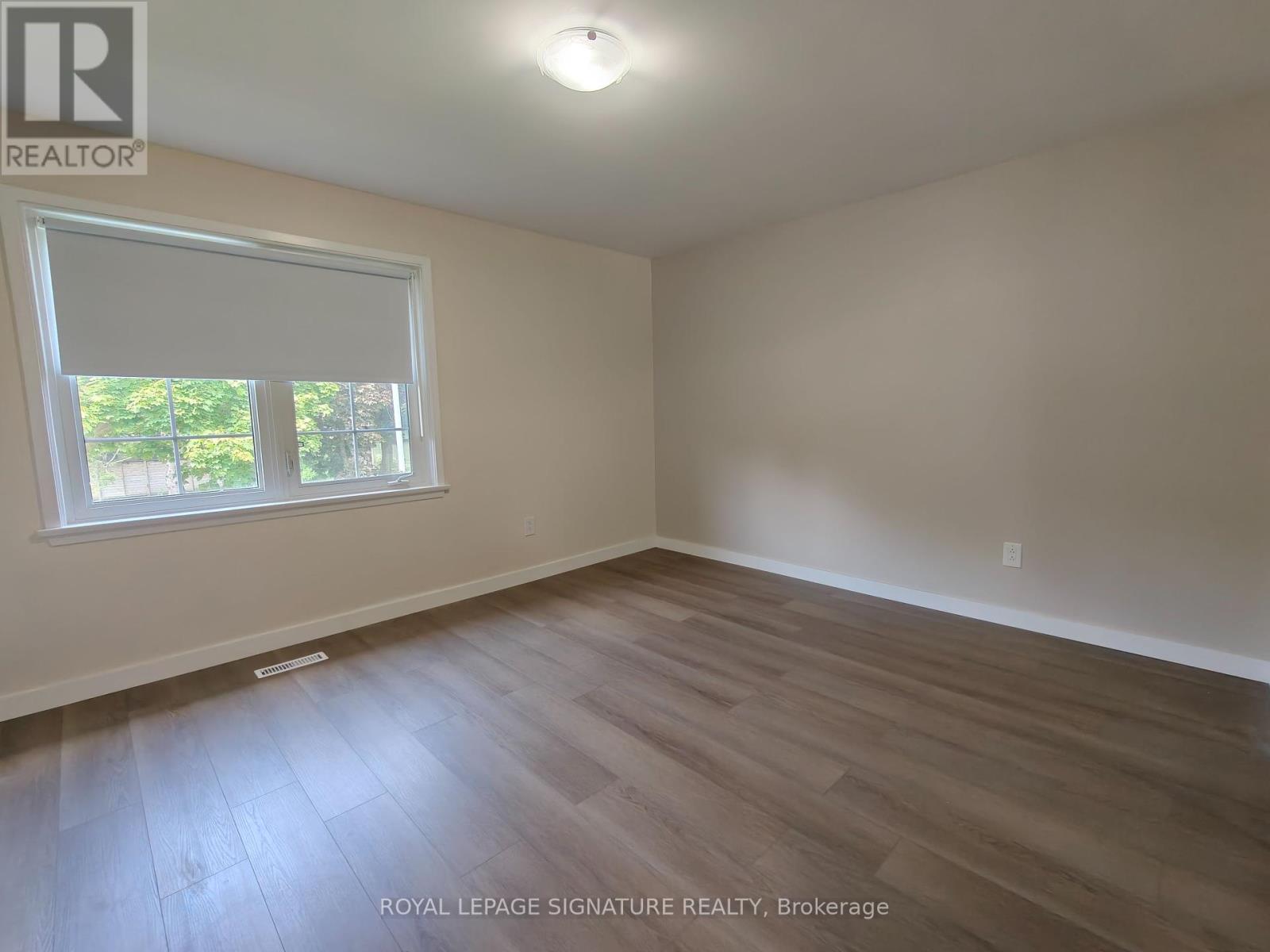 1443 Glen Rutley Circle, Mississauga, Ontario  L4X 1Z8 - Photo 6 - W12406025