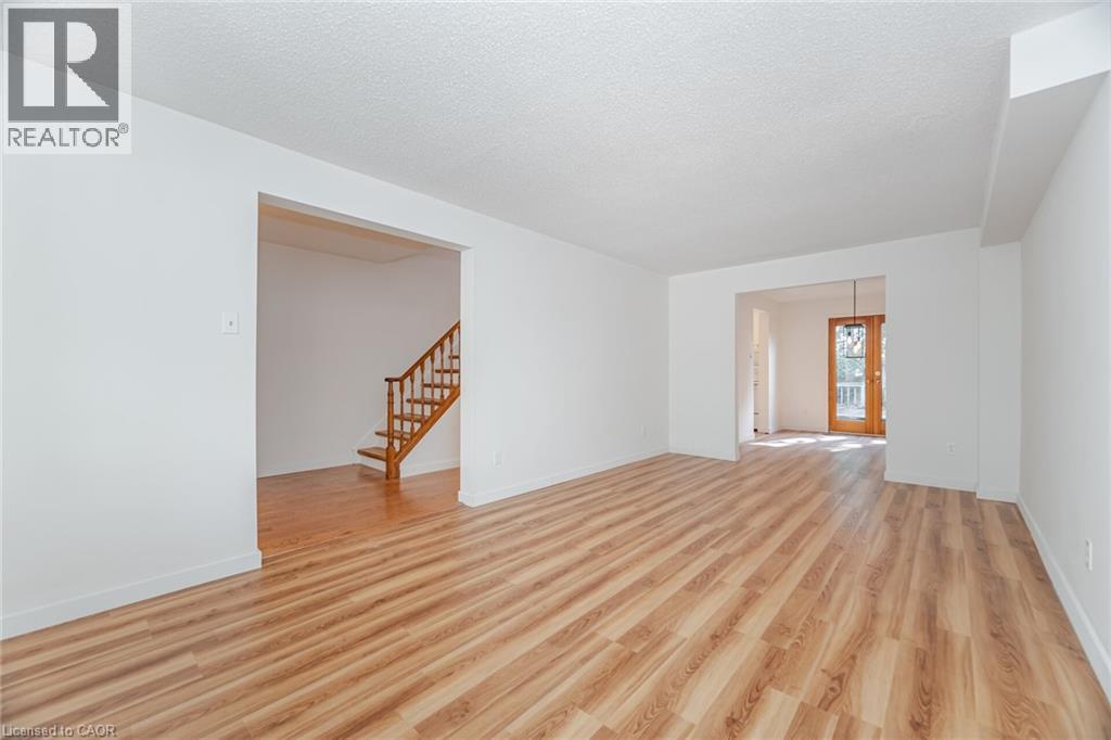 21 Horning Drive, Hamilton, Ontario  L9C 6L2 - Photo 10 - 40778448