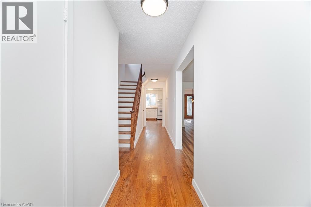 21 Horning Drive, Hamilton, Ontario  L9C 6L2 - Photo 6 - 40778448