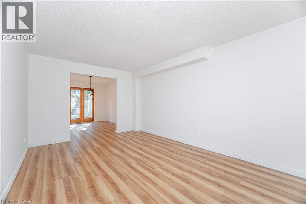 21 Horning Drive, Hamilton, Ontario  L9C 6L2 - Photo 9 - 40778448