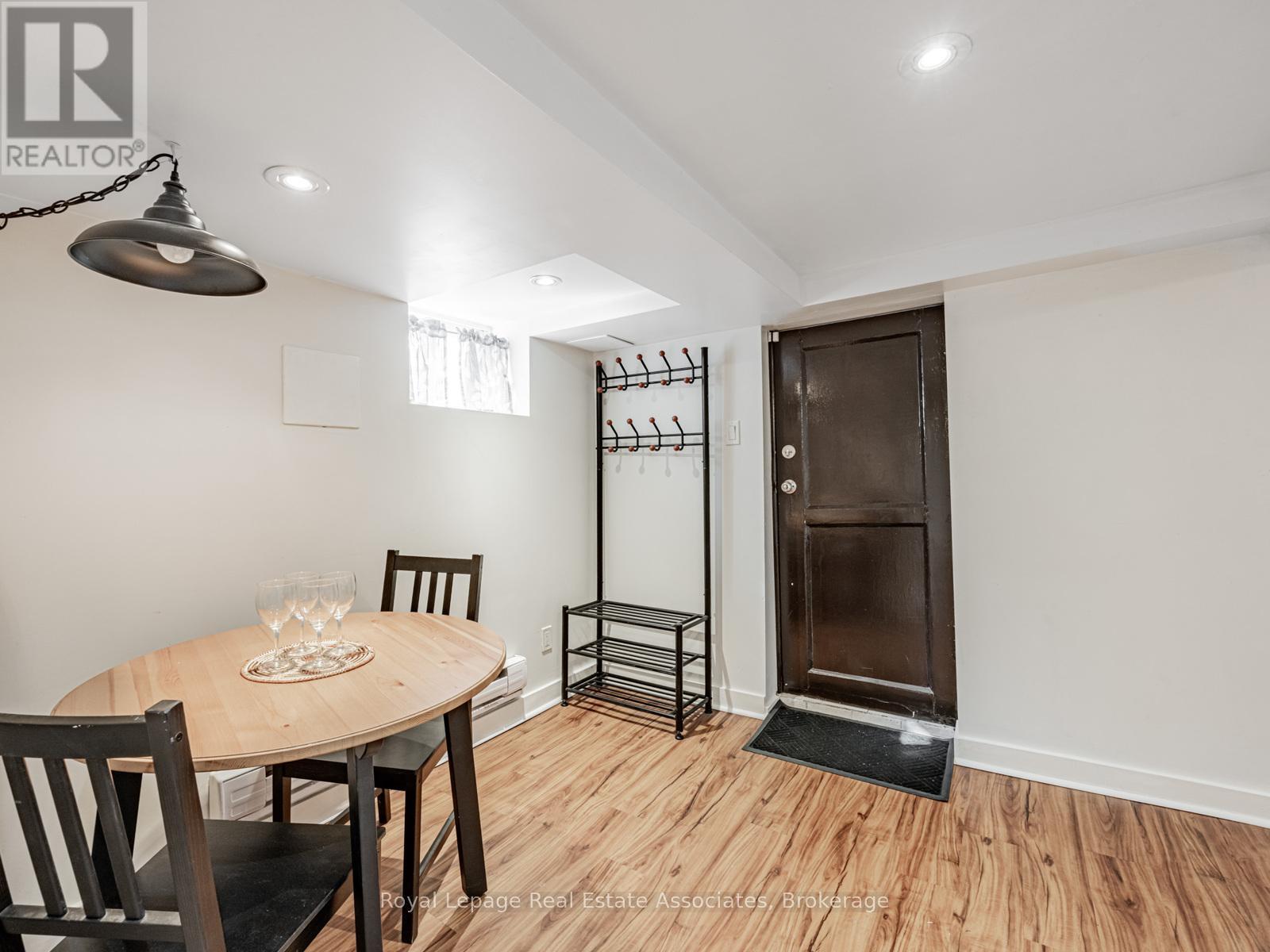 5 Little Boulevard, Toronto, Ontario  M6E 4N1 - Photo 19 - W12460974