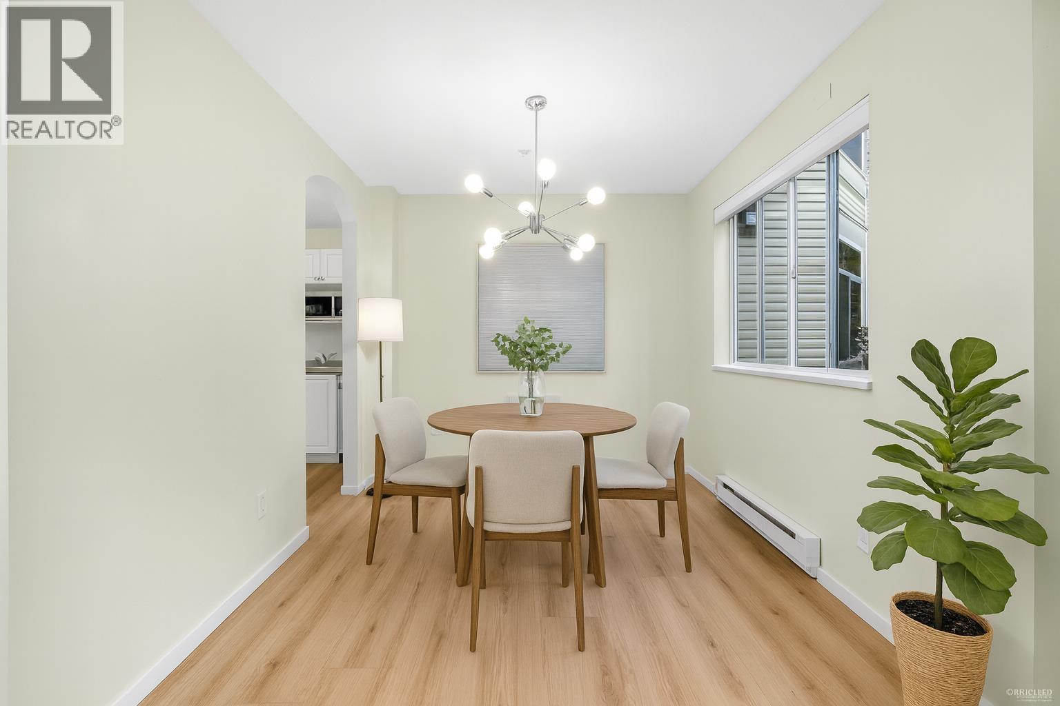 101 3638 Rae Avenue, Burnaby, British Columbia  V5R 2P5 - Photo 2 - R3057679