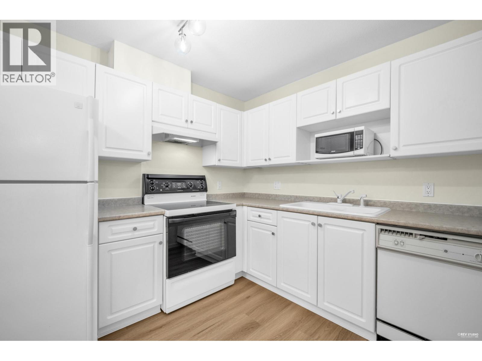 101 3638 Rae Avenue, Burnaby, British Columbia  V5R 2P5 - Photo 9 - R3057679