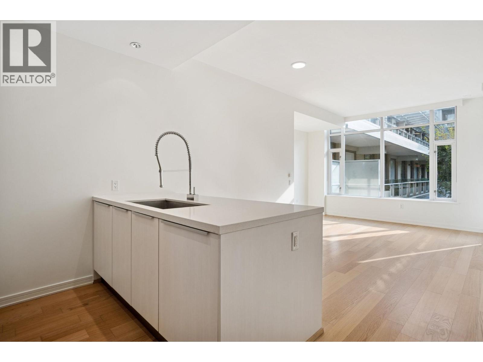 407 77 Walter Hardwick Avenue, Vancouver, British Columbia  V5Y 0C6 - Photo 4 - R3058023
