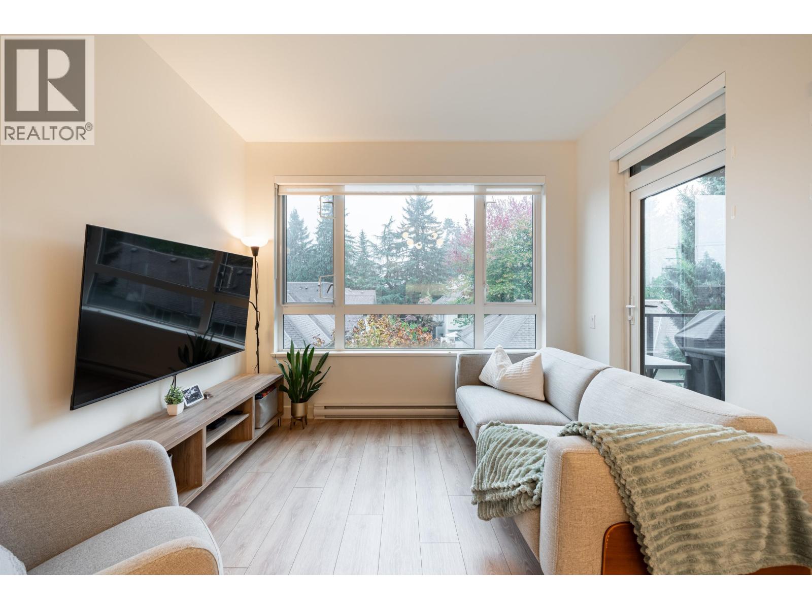 310 741 Anskar Court, Coquitlam, British Columbia  V3J 0N3 - Photo 3 - R3058042