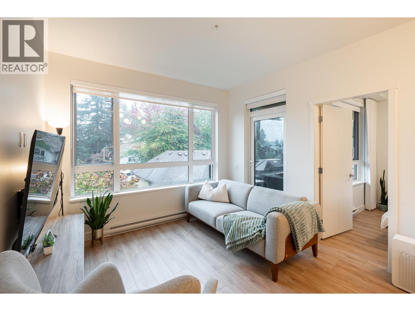 310 741 Anskar Court, Coquitlam, British Columbia  V3J 0N3 - Photo 4 - R3058042