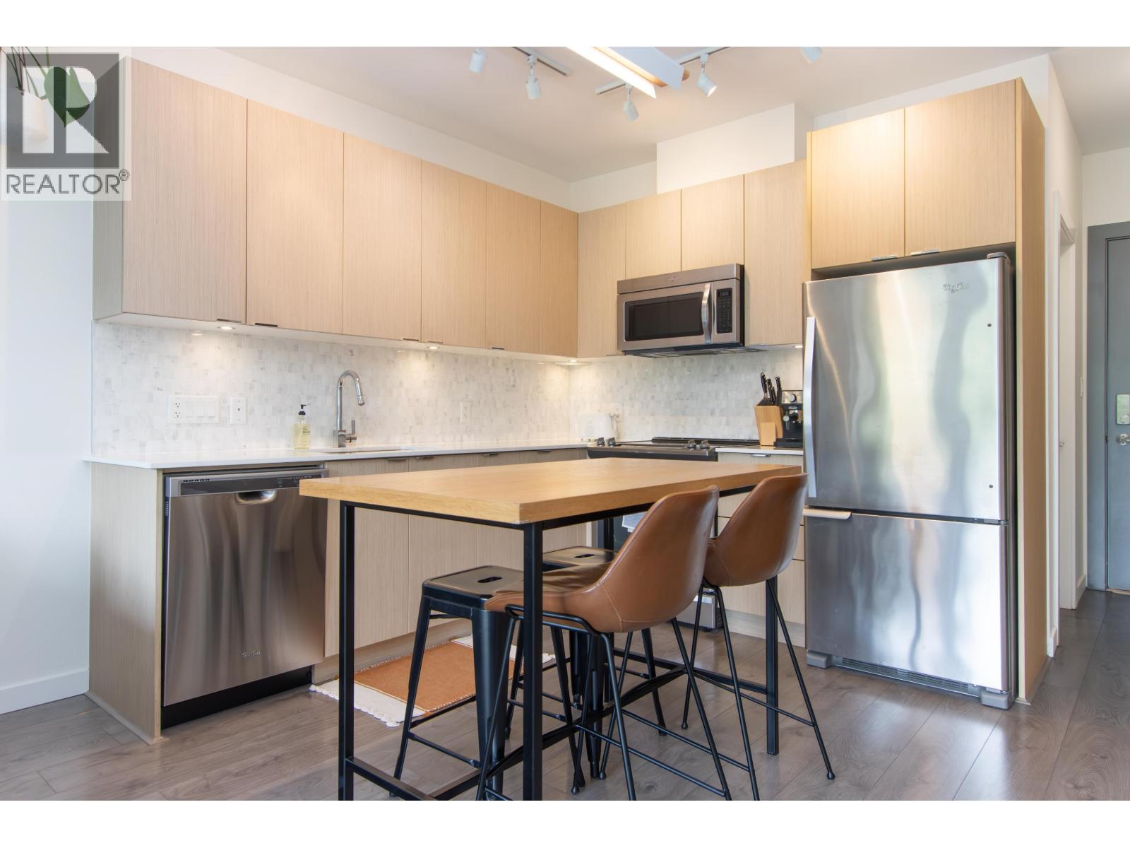 407 1150 Bailey Street, Squamish, British Columbia  V8B 0R4 - Photo 3 - R3058045